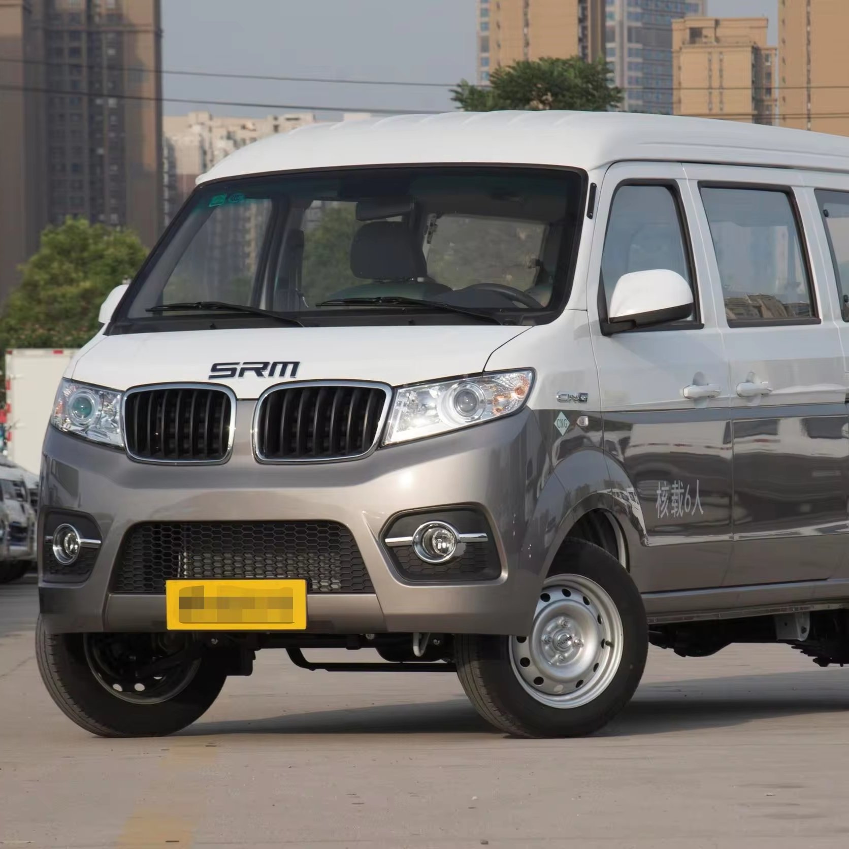 50% OFF Jinbei CNG Bus 11000kg Curb Weight 5800mm Wheel Base and 120km/h Max Speed